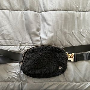 I bought this Lululemon Sherpa Fanny pack and rarely wear it.